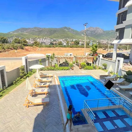 Lejlighed With Pool-view In Alanya