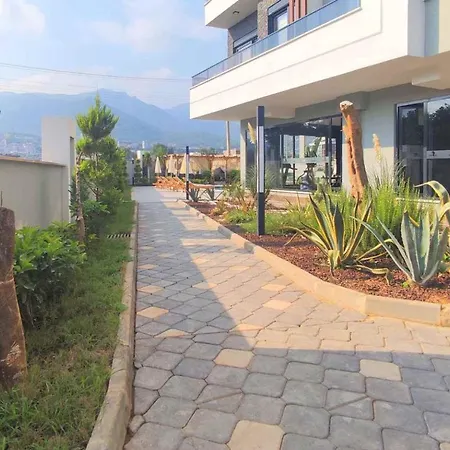 With Pool-view In Lejlighed Alanya